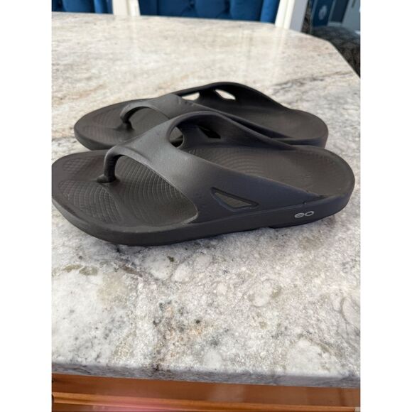 Unisex Black Oofos Orthopedic FlipFlops M11/W13 - Picture 4 of 7